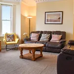 Apartment Denelea - Uk49954