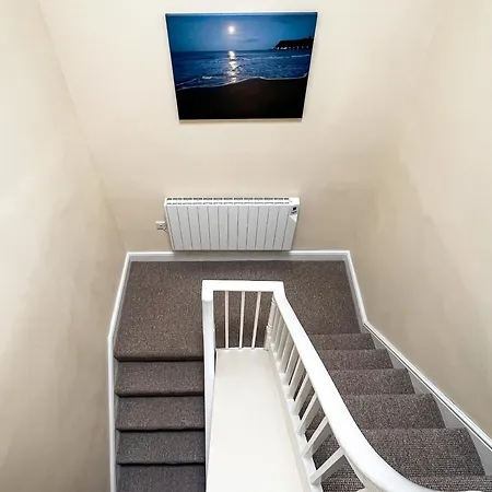 Denelea - Uk49954 * Scarborough